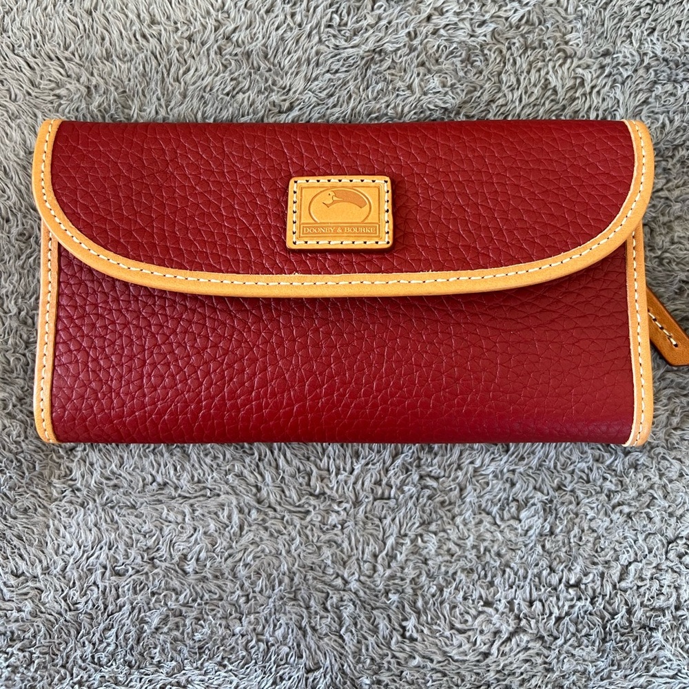 NEW Dooney and Burke wallet